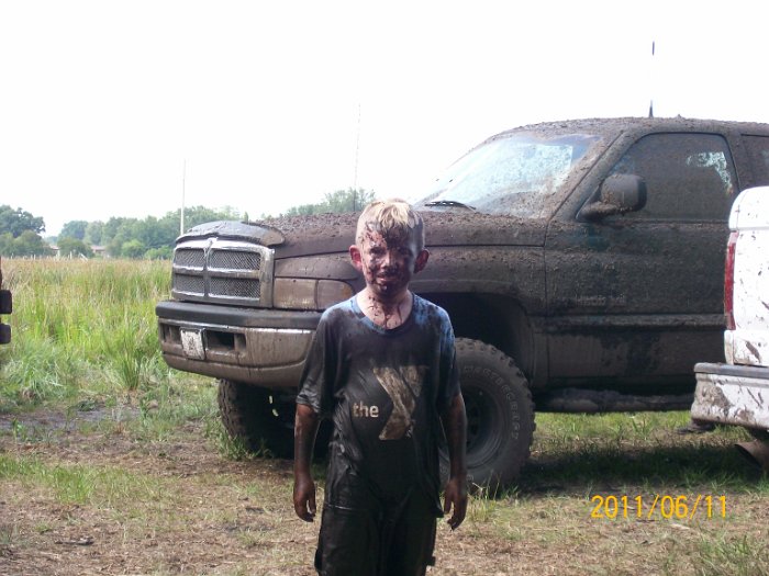 2011-Jun-11_HGR4X4_JessesBD_P1 100